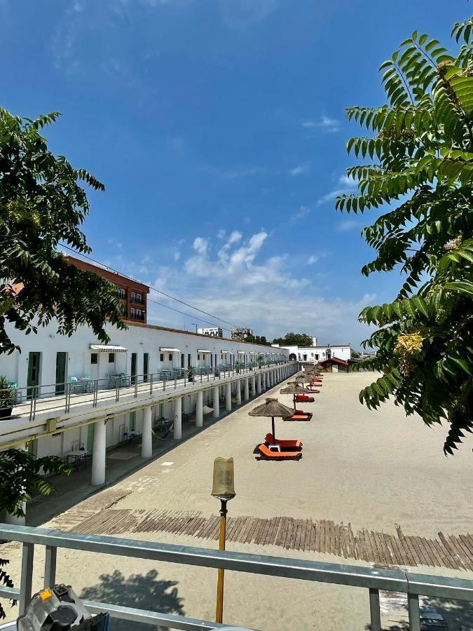 Hostel Cazino Nord Rooms Mamaia Esterno foto