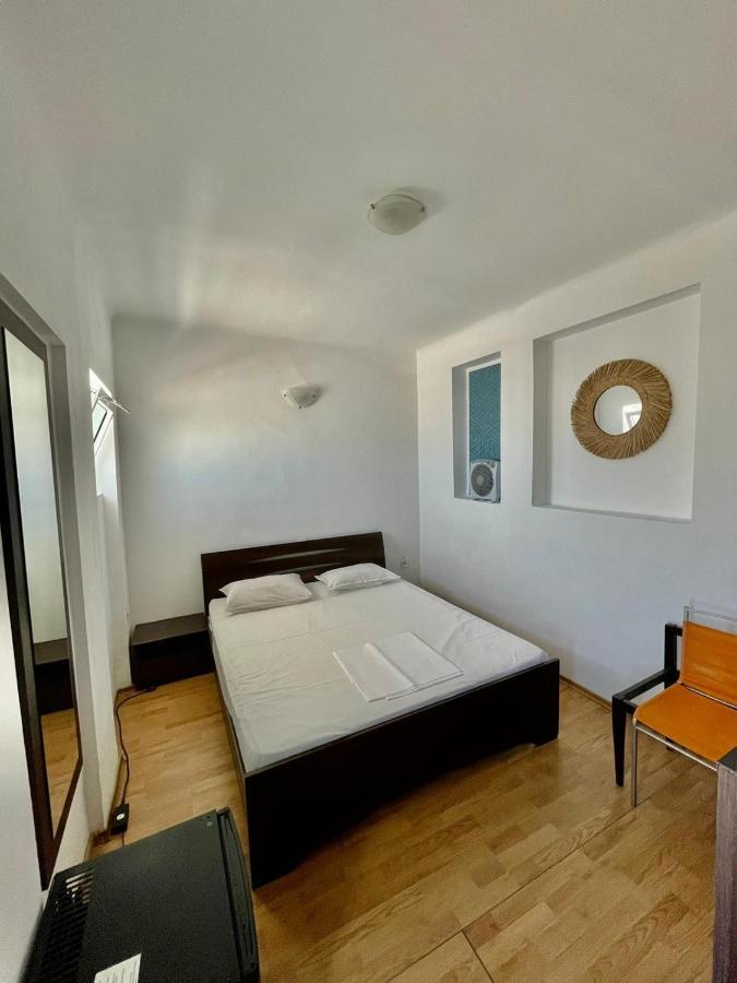 Hostel Cazino Nord Rooms Mamaia Esterno foto