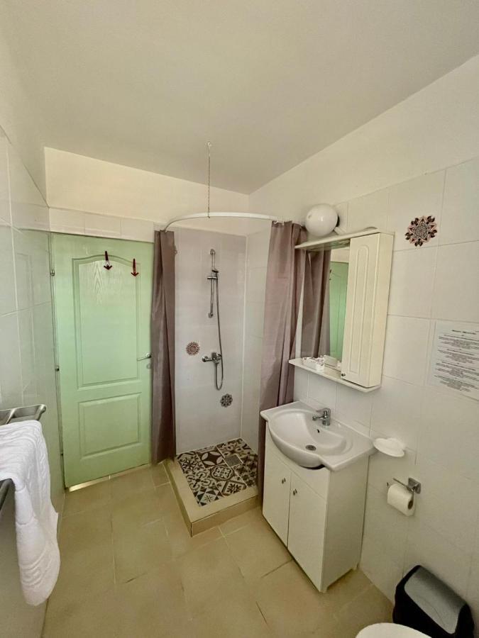 Hostel Cazino Nord Rooms Mamaia Esterno foto