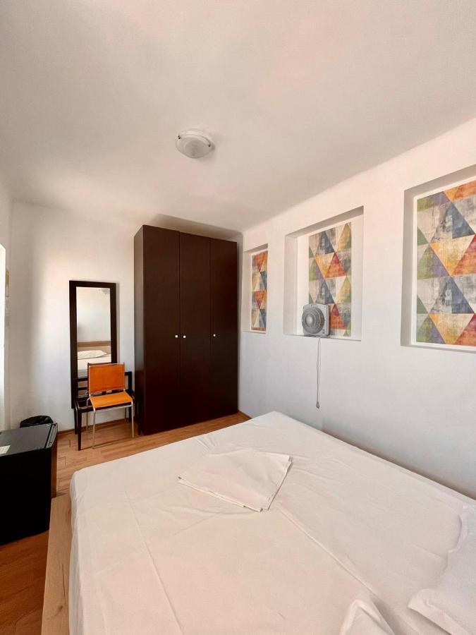 Hostel Cazino Nord Rooms Mamaia Esterno foto