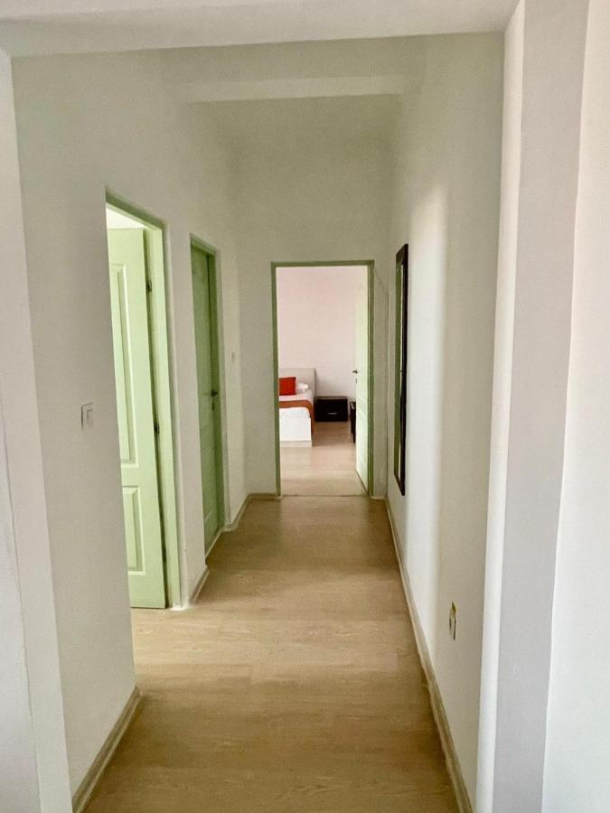 Hostel Cazino Nord Rooms Mamaia Esterno foto