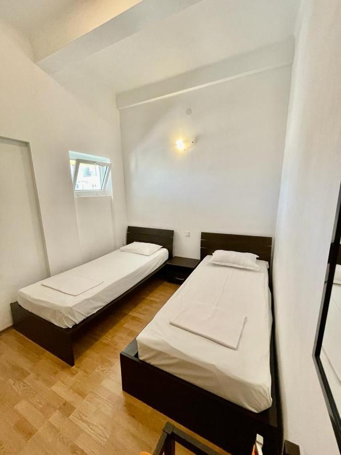 Hostel Cazino Nord Rooms Mamaia Esterno foto