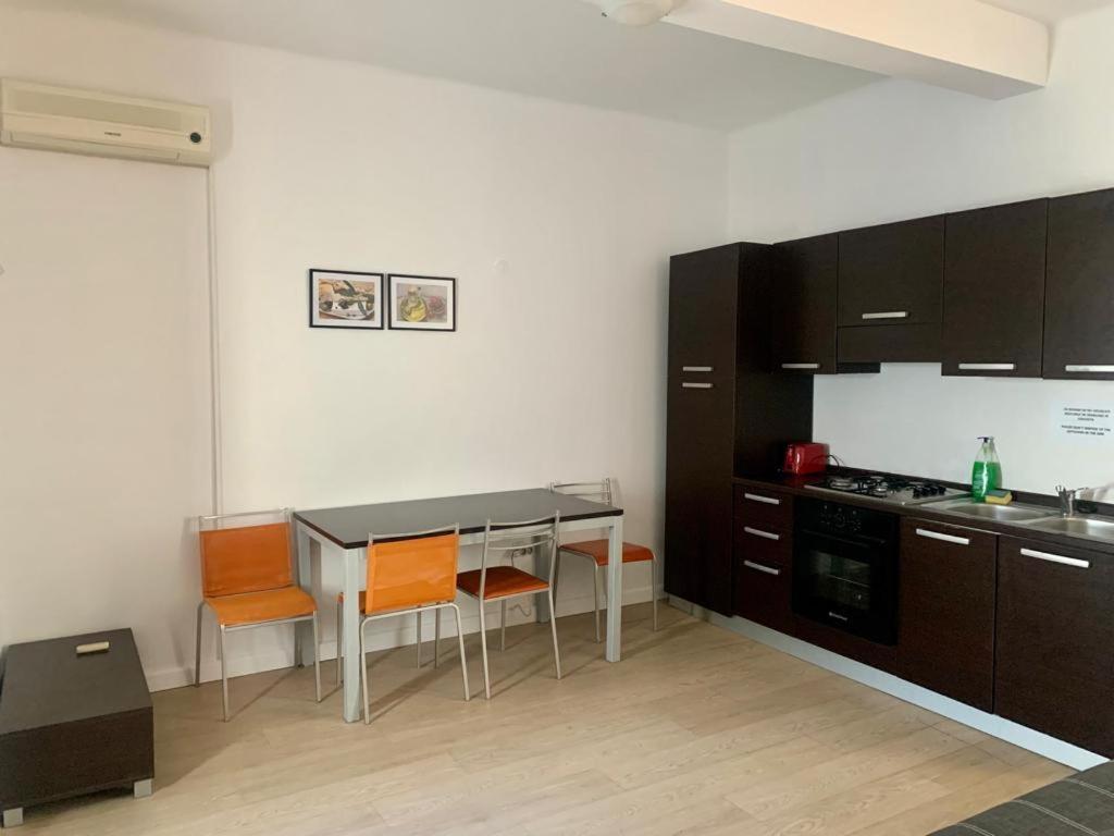 Hostel Cazino Nord Rooms Mamaia Esterno foto