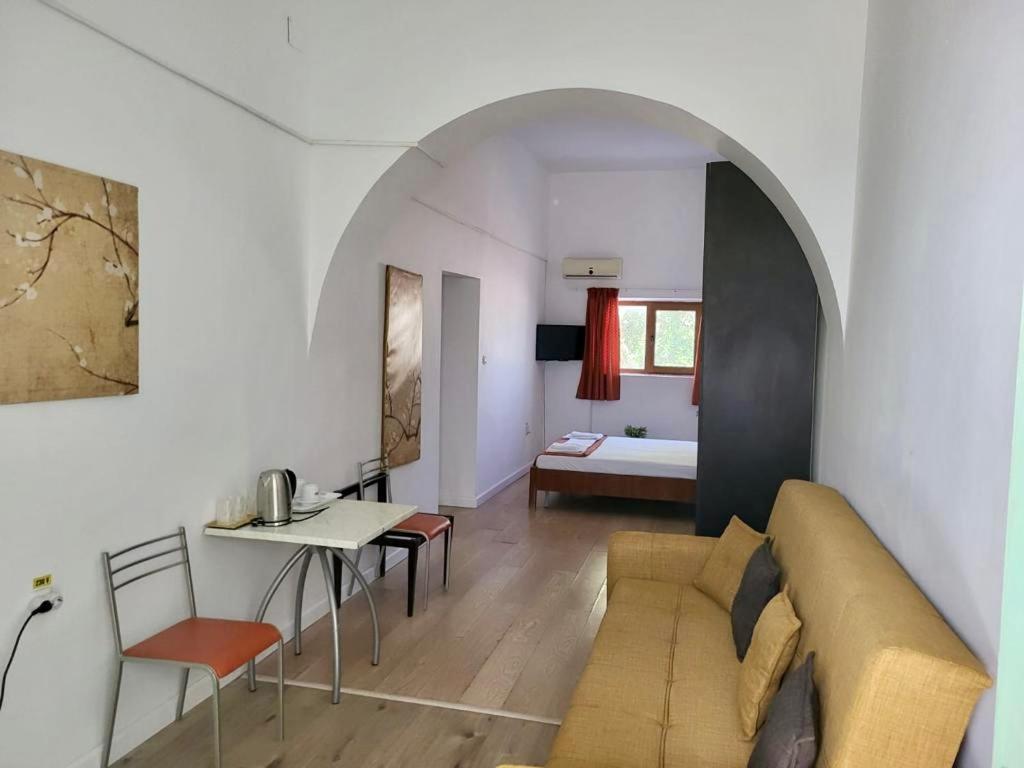 Hostel Cazino Nord Rooms Mamaia Esterno foto