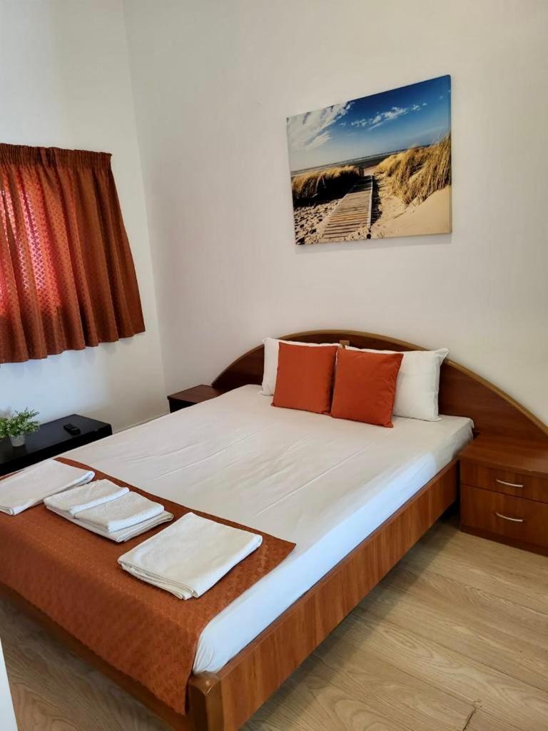 Hostel Cazino Nord Rooms Mamaia Esterno foto