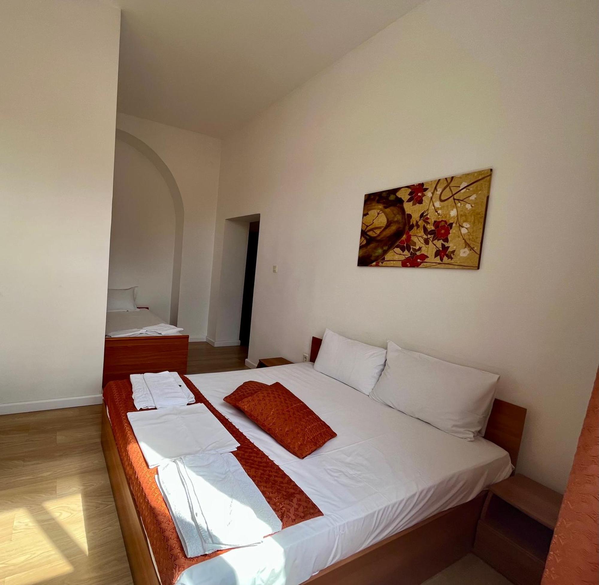 Hostel Cazino Nord Rooms Mamaia Esterno foto