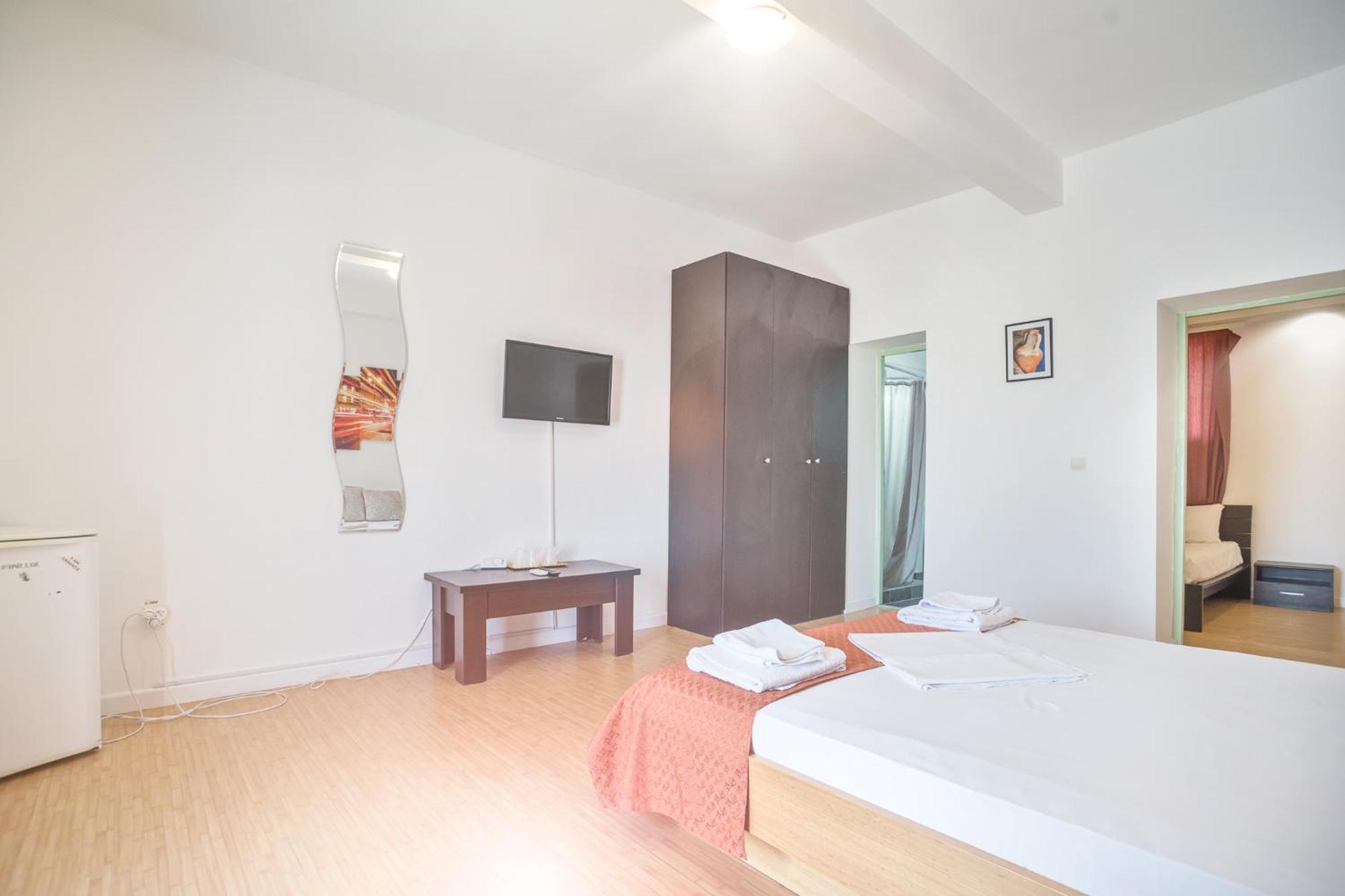 Hostel Cazino Nord Rooms Mamaia Esterno foto