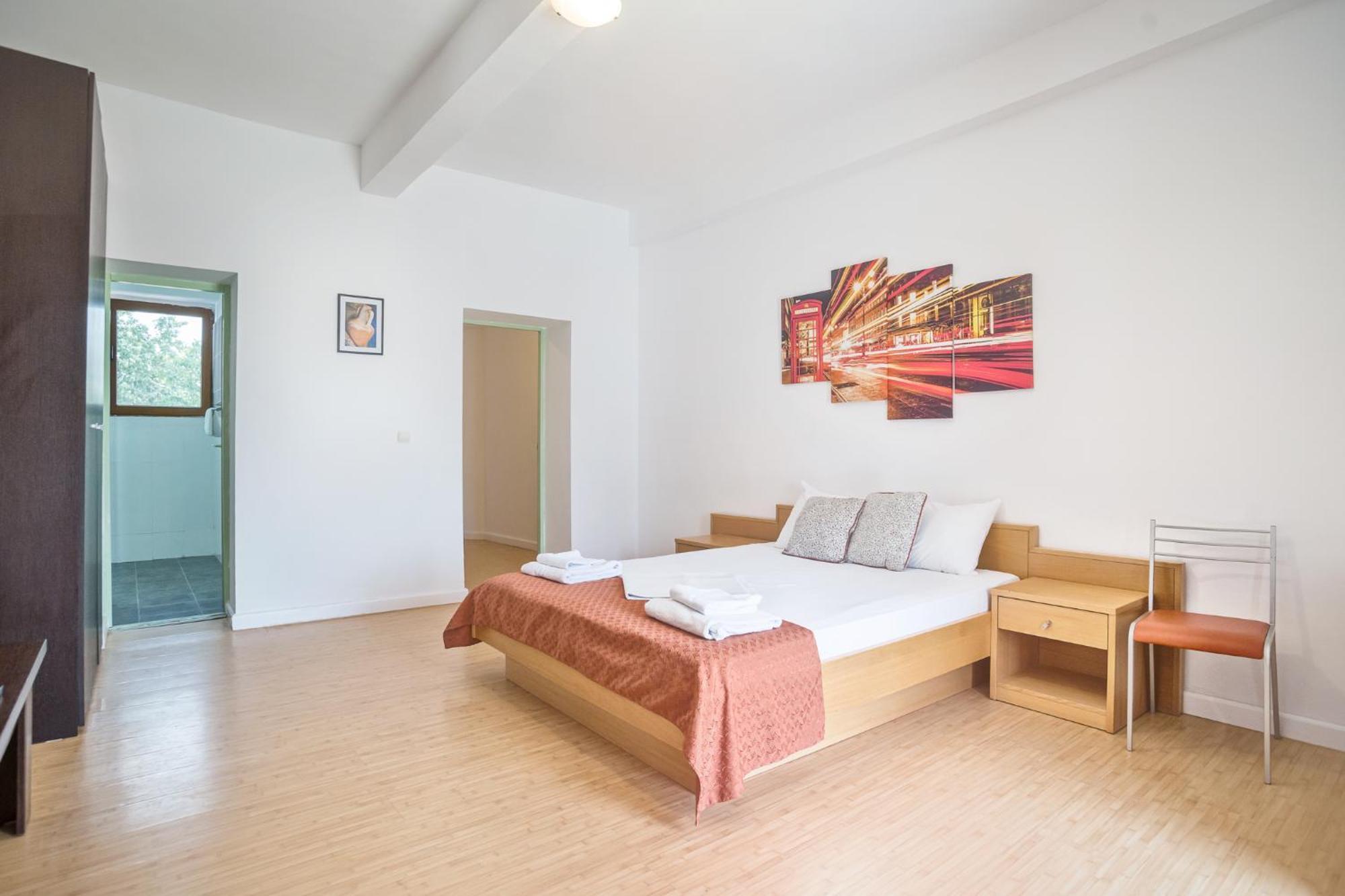 Hostel Cazino Nord Rooms Mamaia Esterno foto