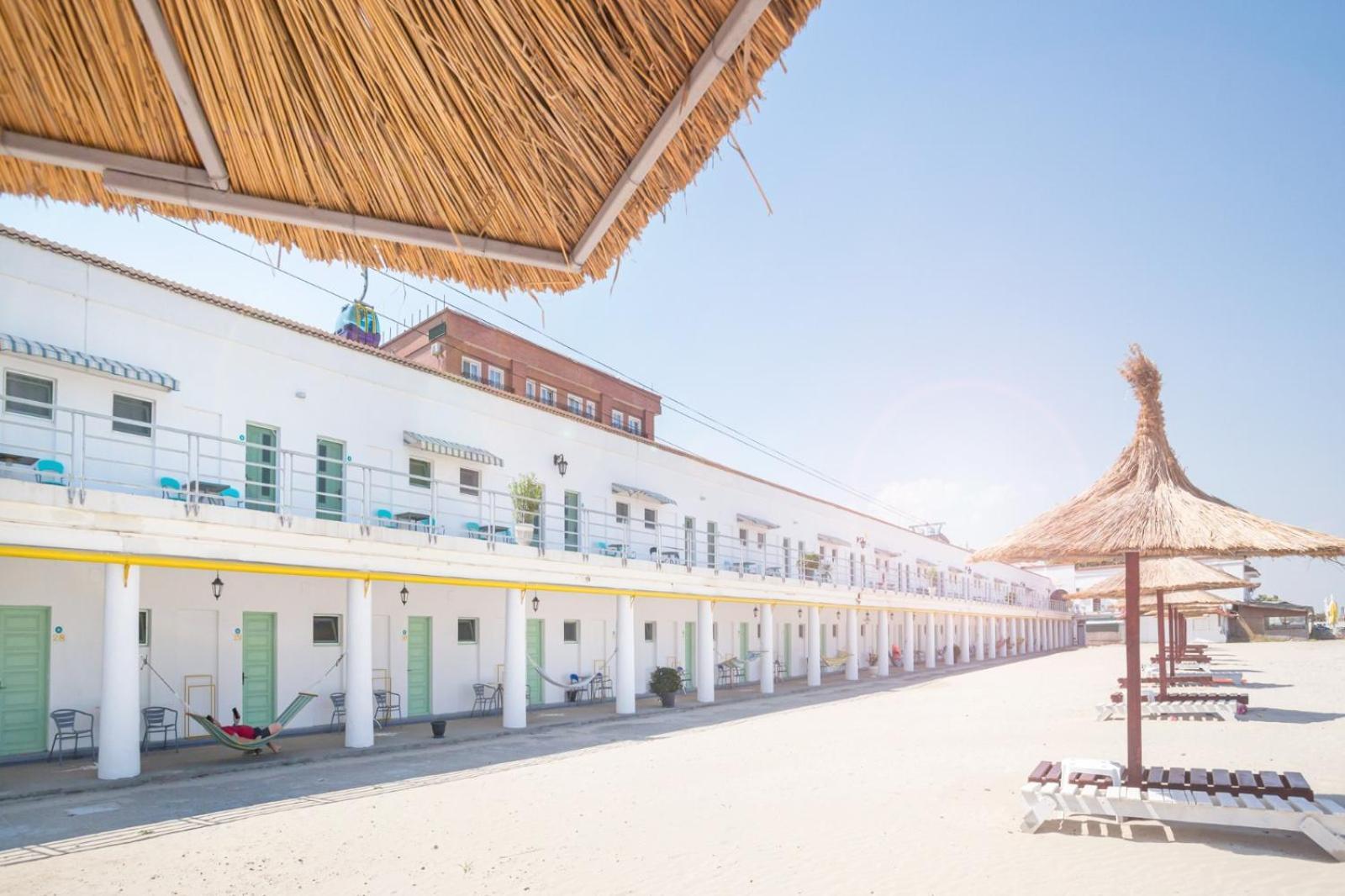 Hostel Cazino Nord Rooms Mamaia Esterno foto