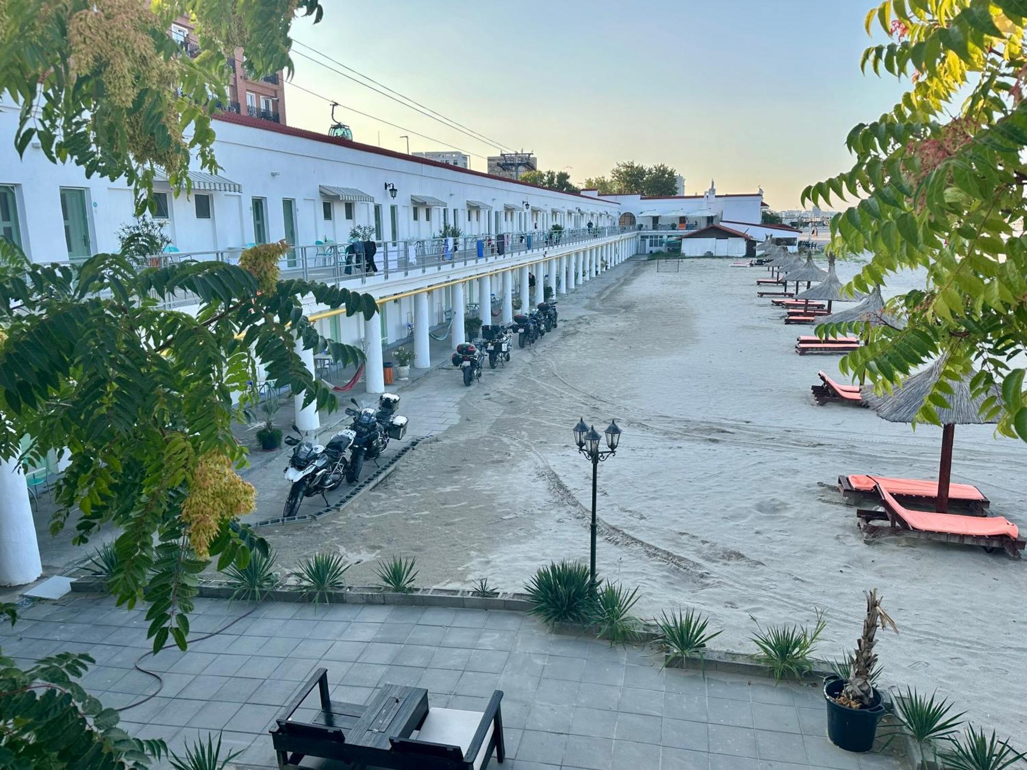 Hostel Cazino Nord Rooms Mamaia Esterno foto